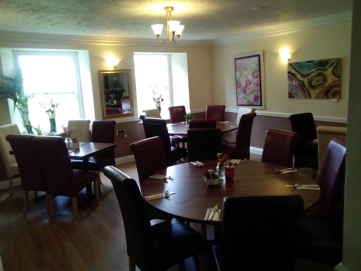 The Pack O' Cards Hotel Combe Martin Exterior foto